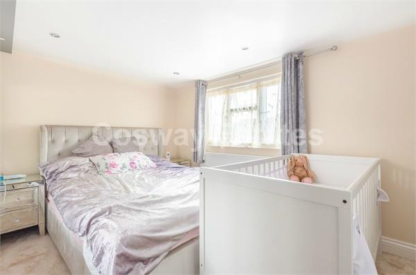 Fairmead Crescent, Edgware